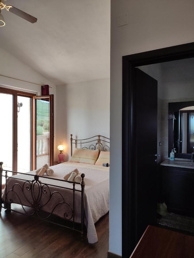 Gio Horses B&B 圣尼坎德罗加尔加尼科 外观 照片